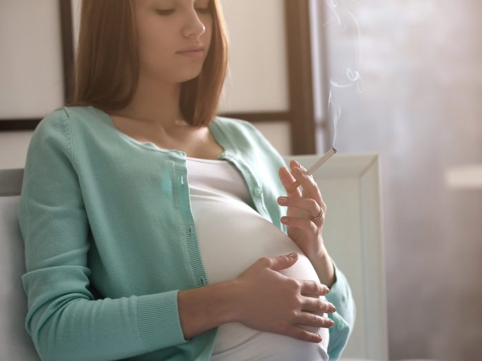 کشیدن سیگار در بارداری